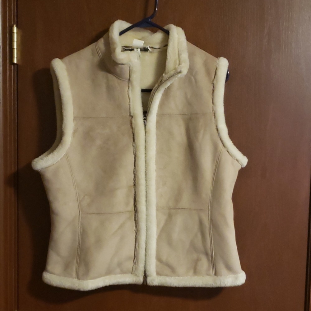 Vest faux fur